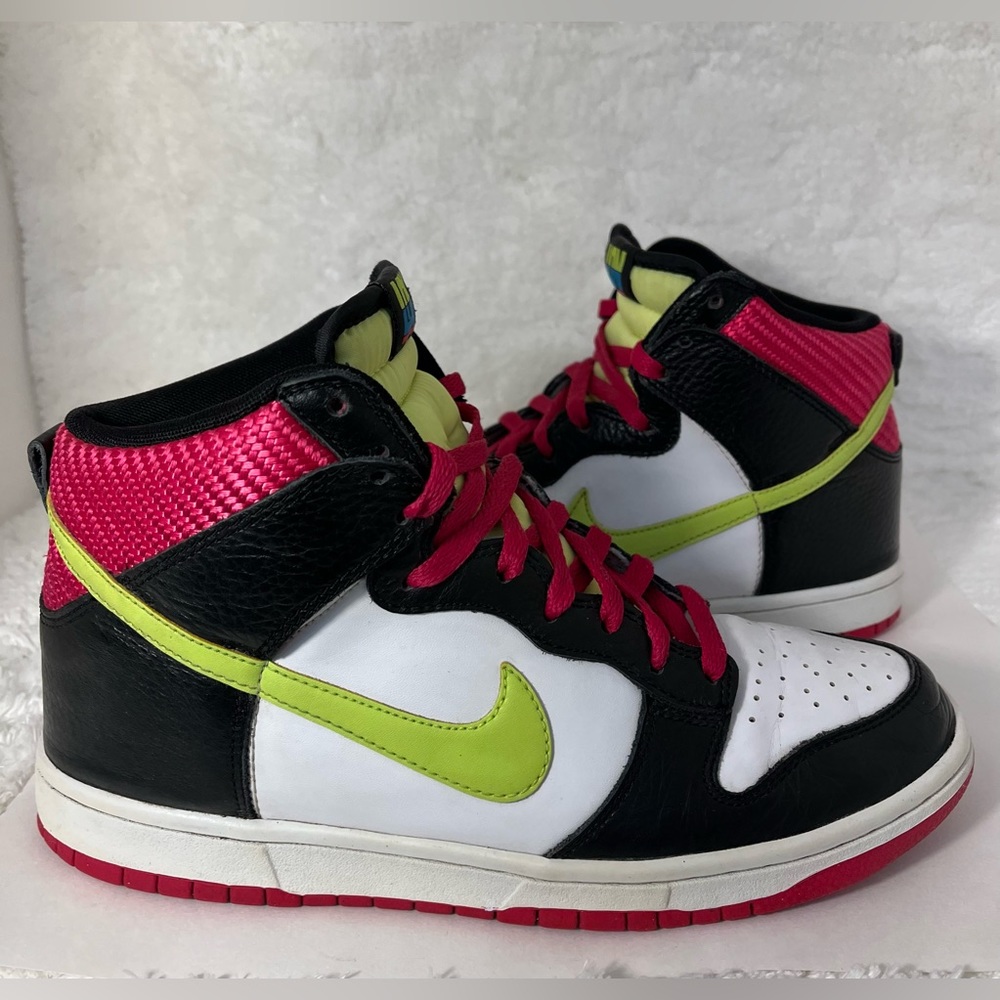 Nike-Mens, High London, Fireberry Volt, 2012, Dunk, Basketball, Shoes. Size-8.5